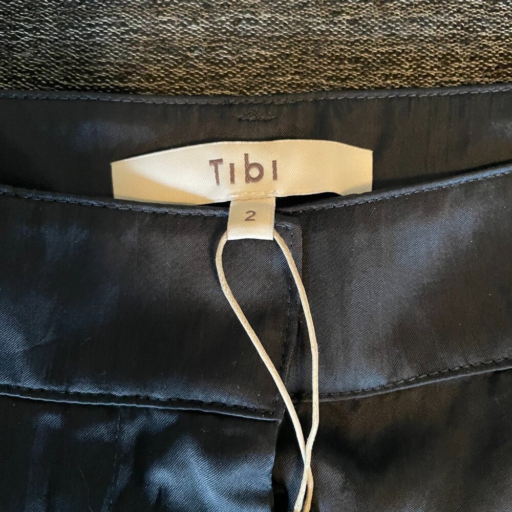 Tibi Shiny Nylon Pleated Stella Cargo Pant, Size 2 - Picture 6 of 9